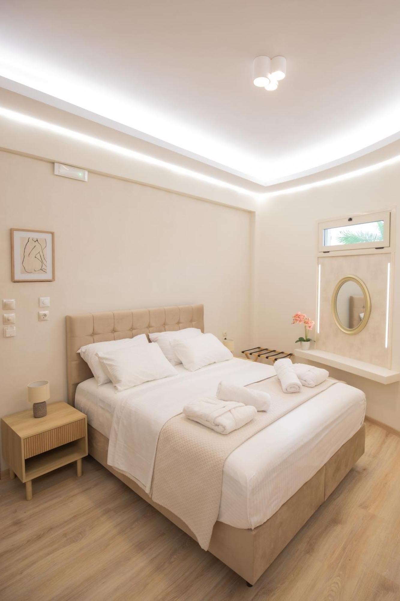 Golden City Center Suites Rhodes City エクステリア 写真