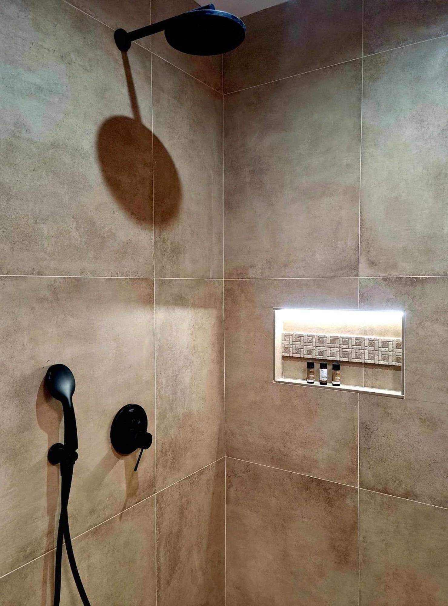 Golden City Center Suites Rhodes City エクステリア 写真
