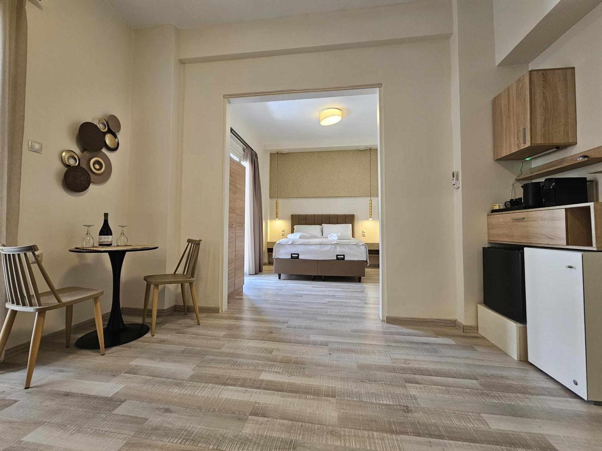 Golden City Center Suites Rhodes City エクステリア 写真