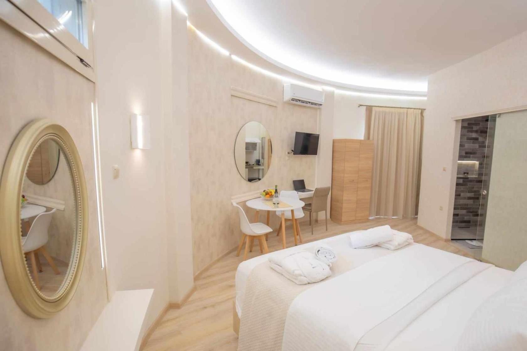 Golden City Center Suites Rhodes City エクステリア 写真