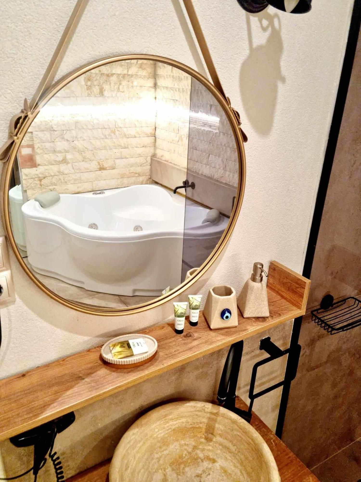 Golden City Center Suites Rhodes City エクステリア 写真