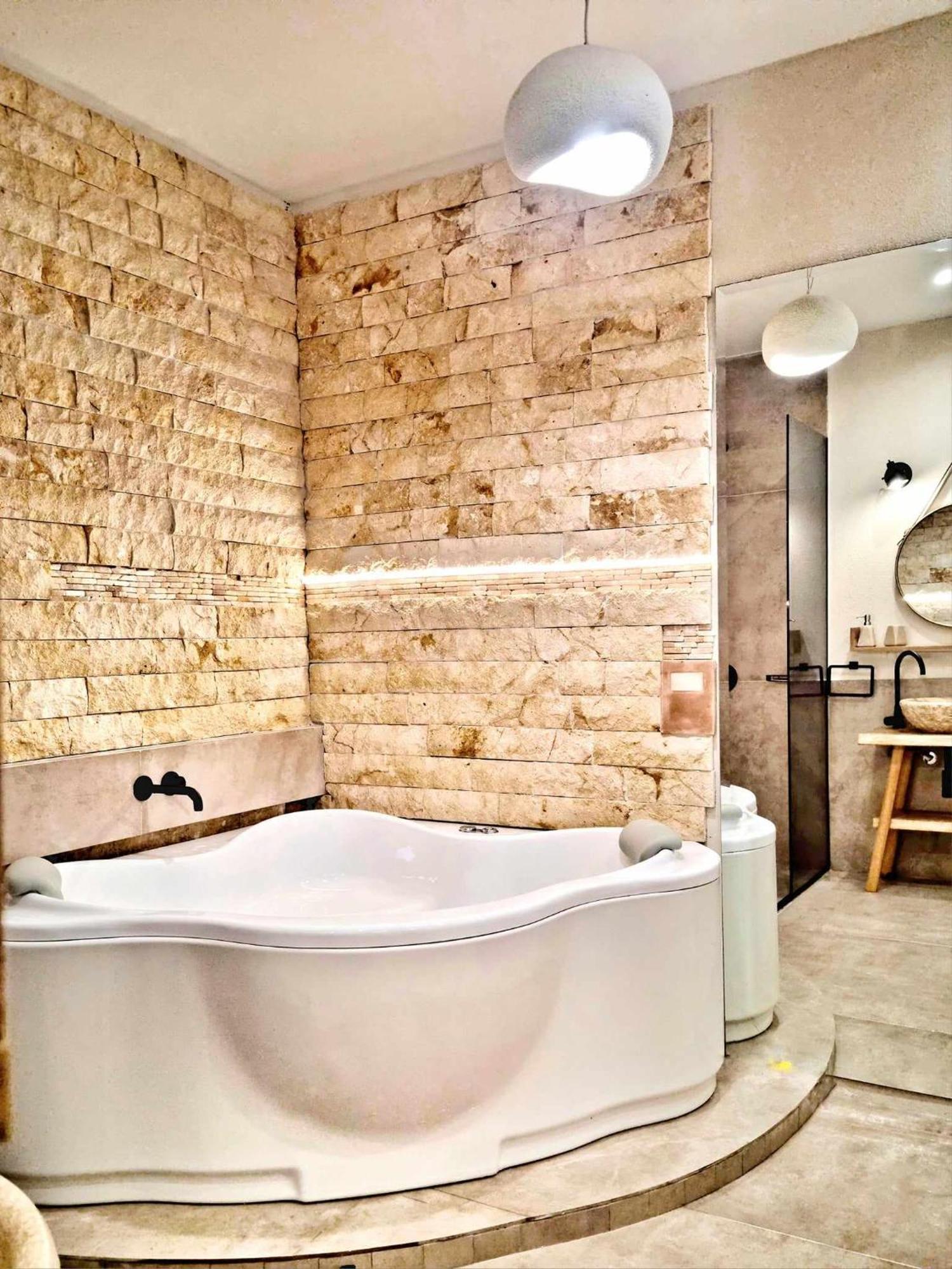 Golden City Center Suites Rhodes City エクステリア 写真