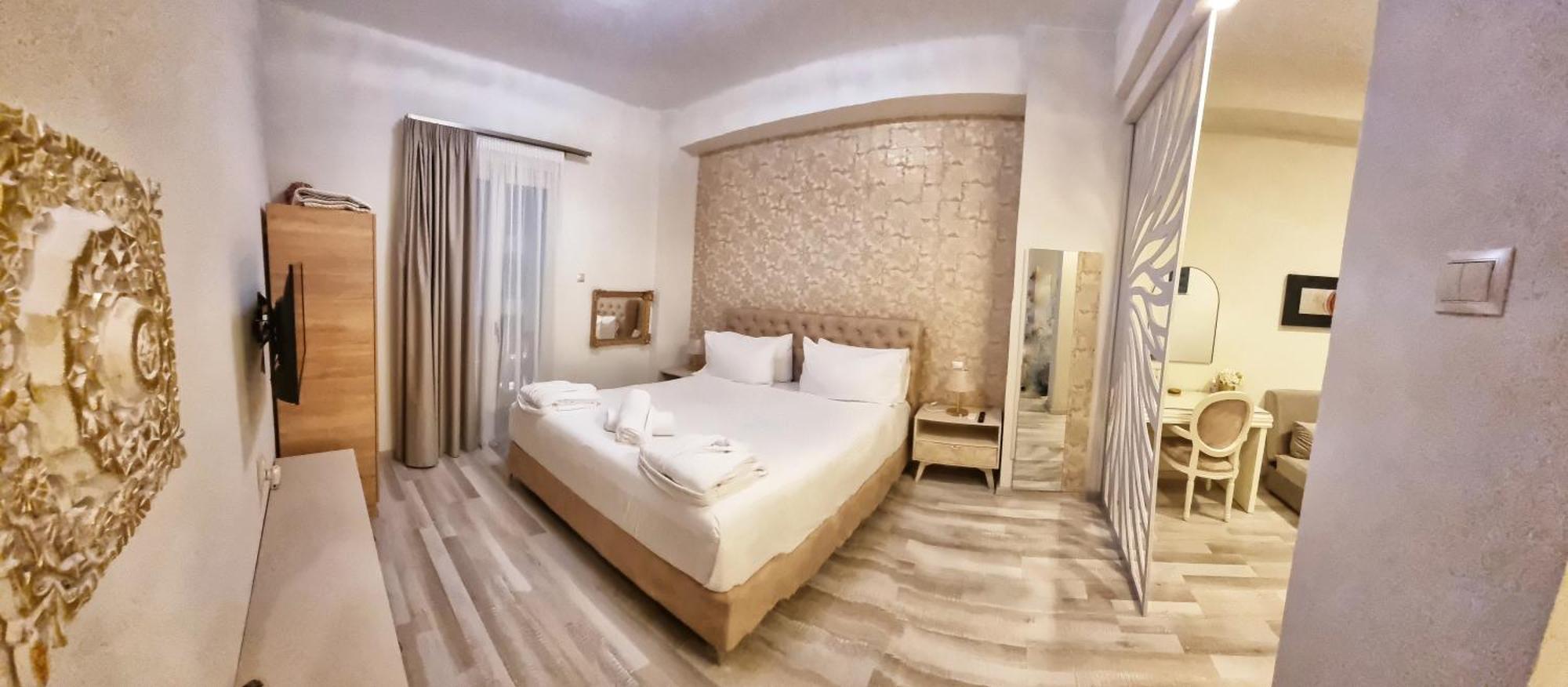 Golden City Center Suites Rhodes City エクステリア 写真