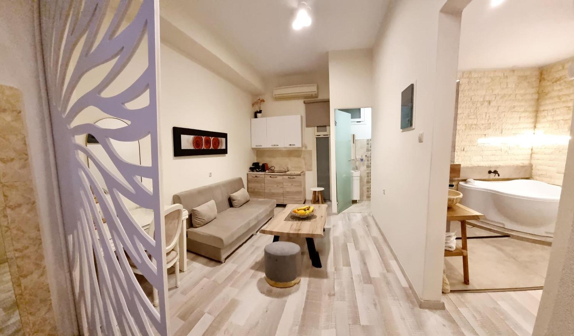 Golden City Center Suites Rhodes City エクステリア 写真